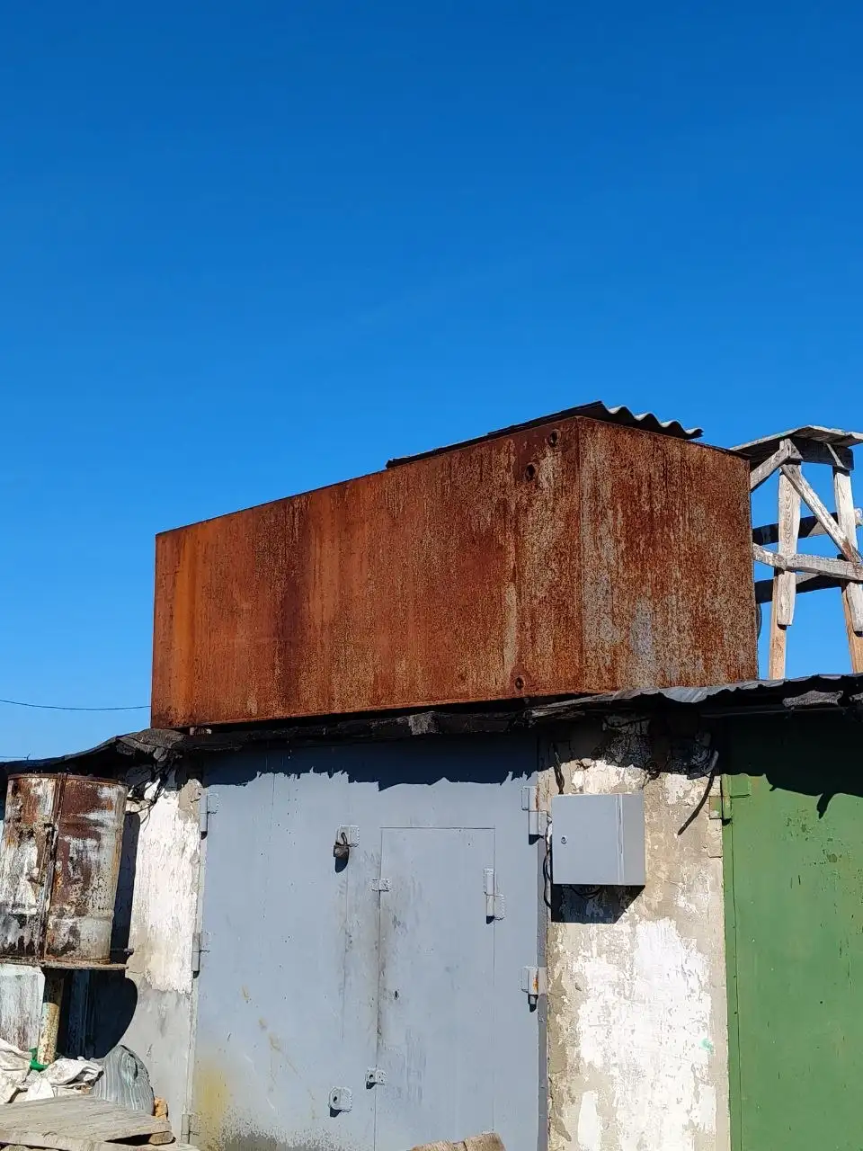 Емкость из-под воды для продажи - Барахолка в Нижний Новгород