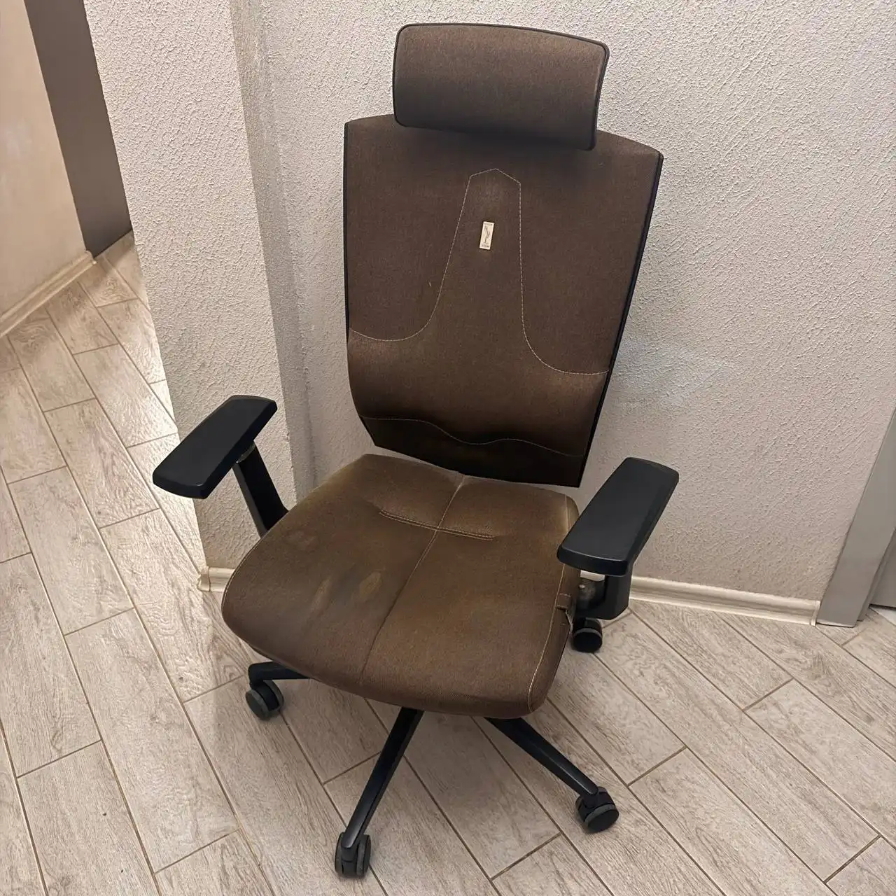 Стул-кресло ортопедическое офигенное мало б/у