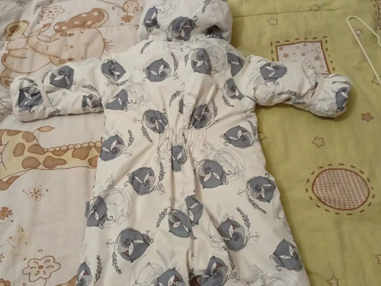 Демисизонное пальто 80 размера