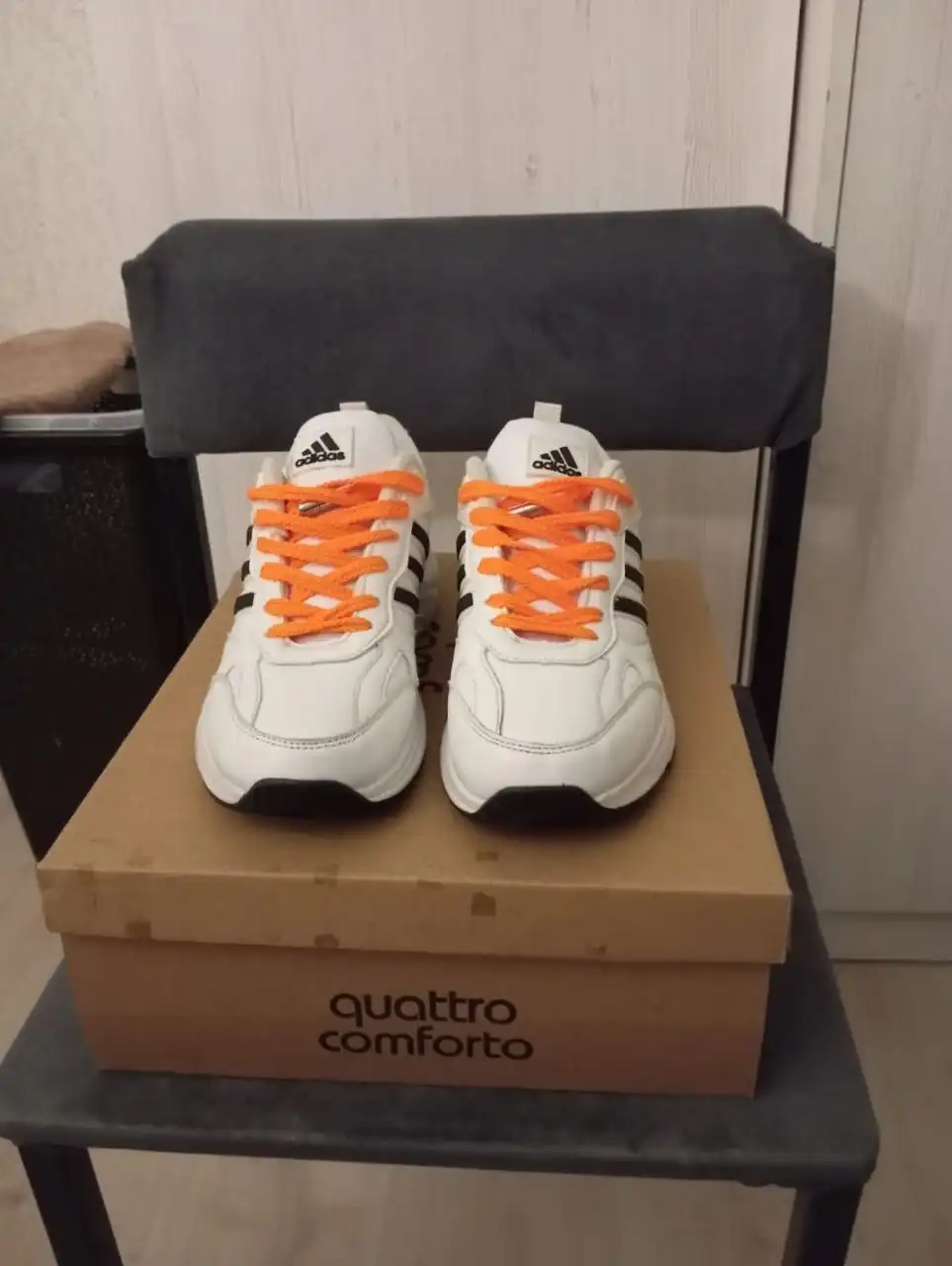 Кроссовки женские 40 размер, маломерит на 38-39