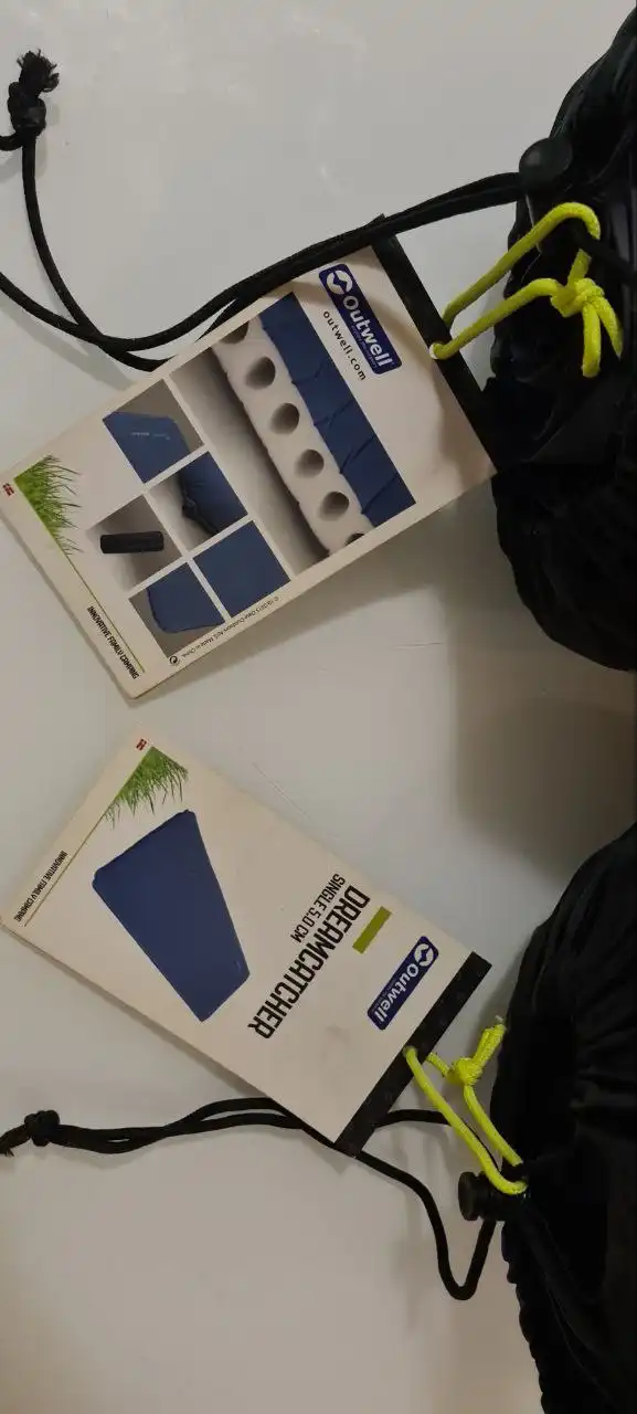 Спальный мешок и туристические матрасы