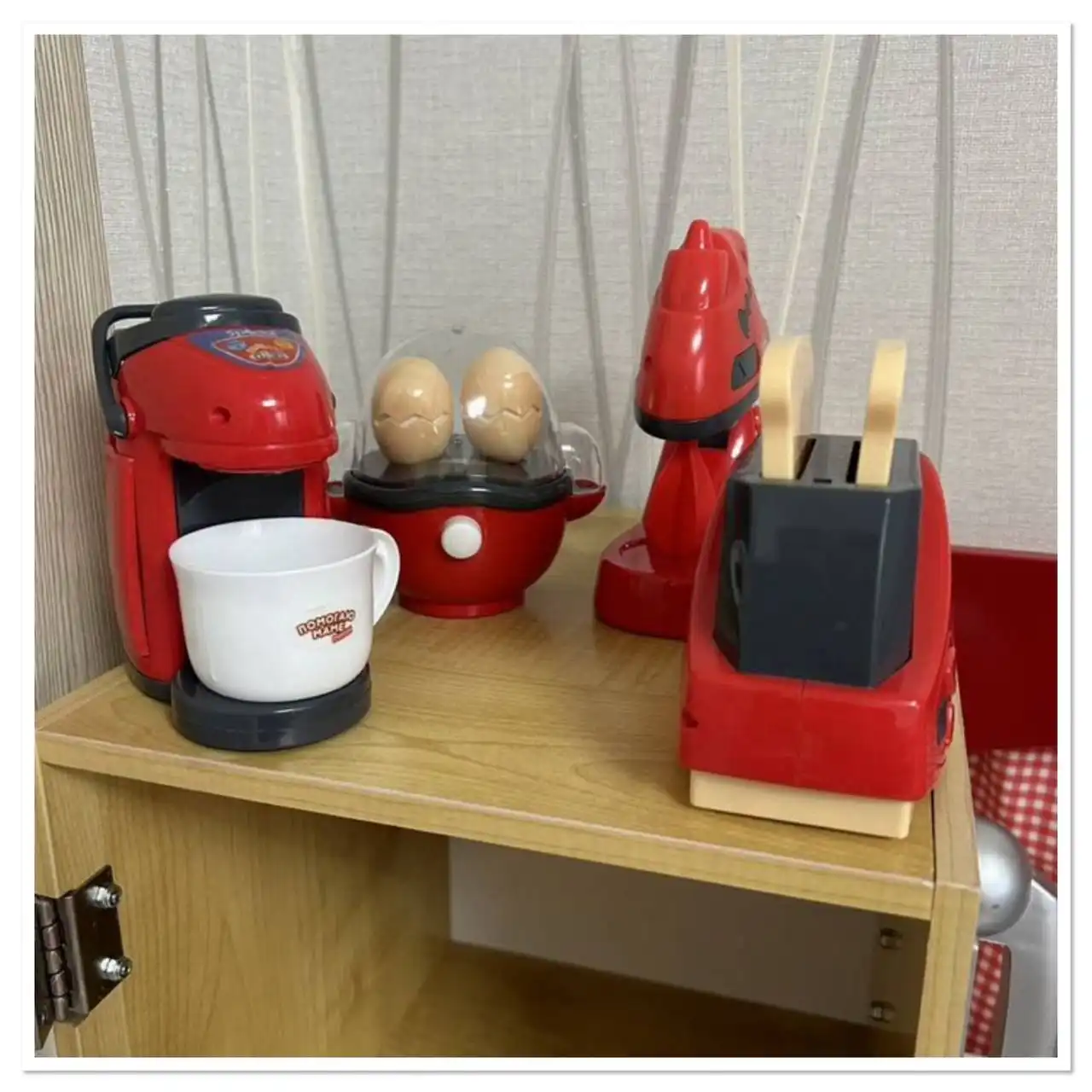 Продажа детских товаров: кухня Kidkraft, стульчик ELC, кукла, техника, фрукты