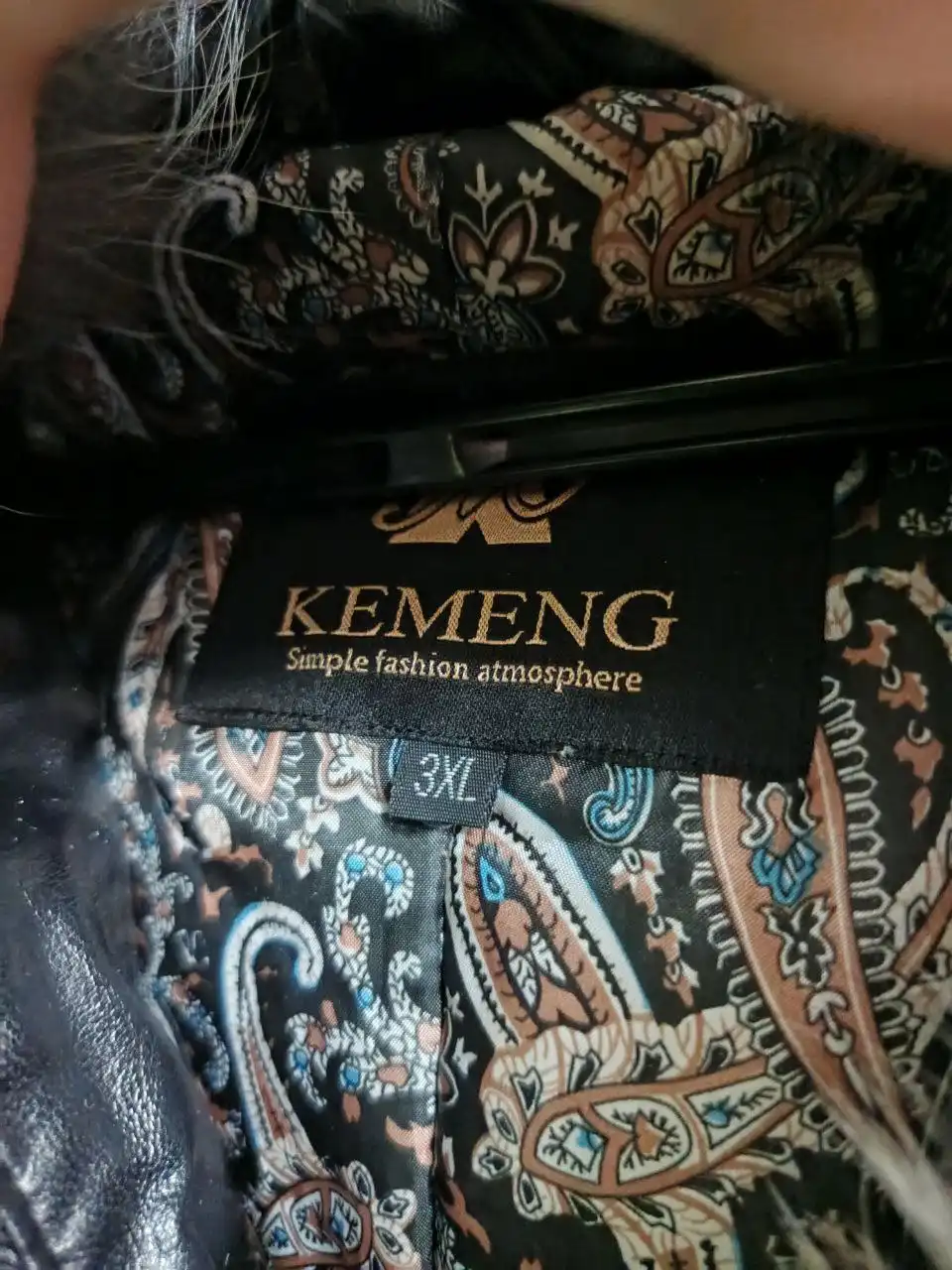 Продам куртку размер 50