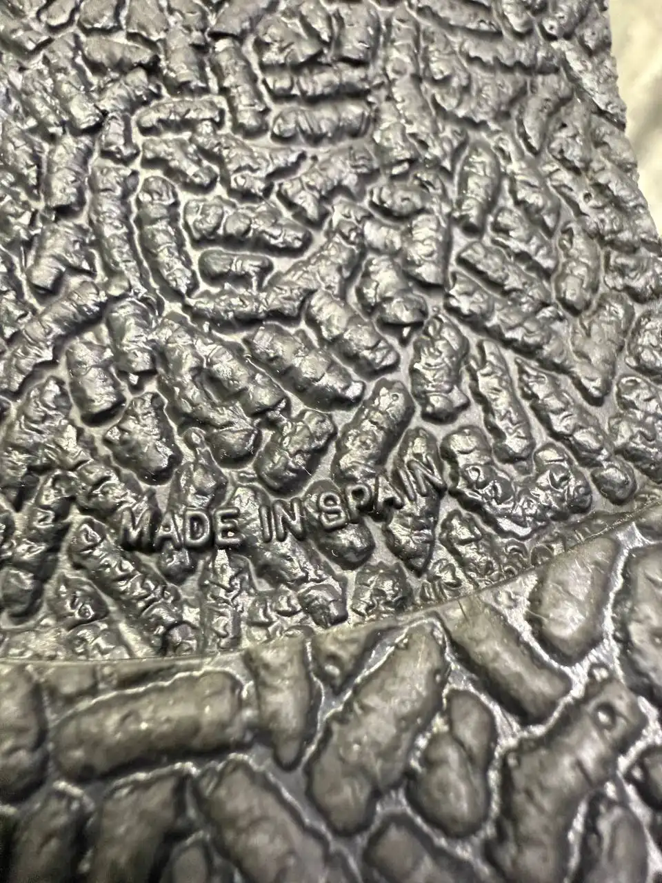 Эффектные зимние ботинки под зебру - Обувь (Одежда) в Химки