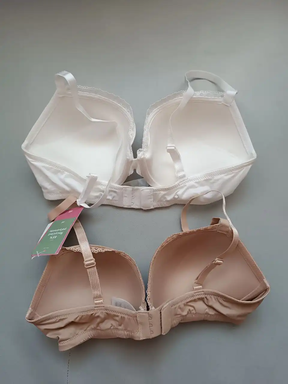 Комплект бюстгалтеров H&M 80D - Нижнее белье (Одежда) в Химки