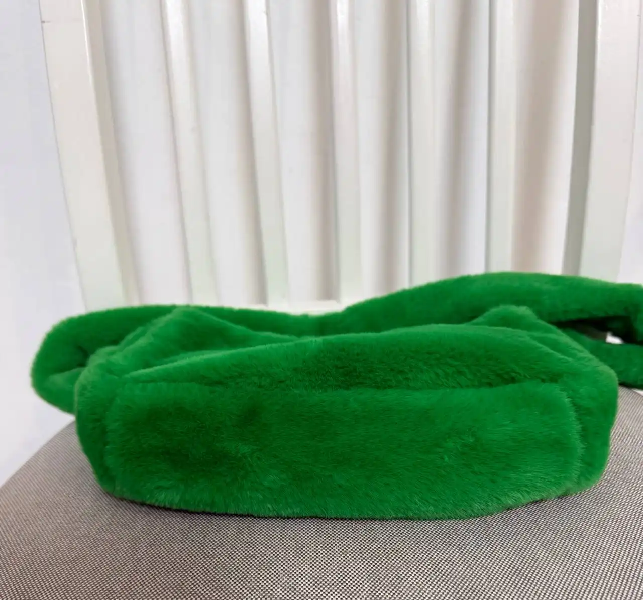 Меховая сумочка Monki - Аксессуары (Одежда) в Химки