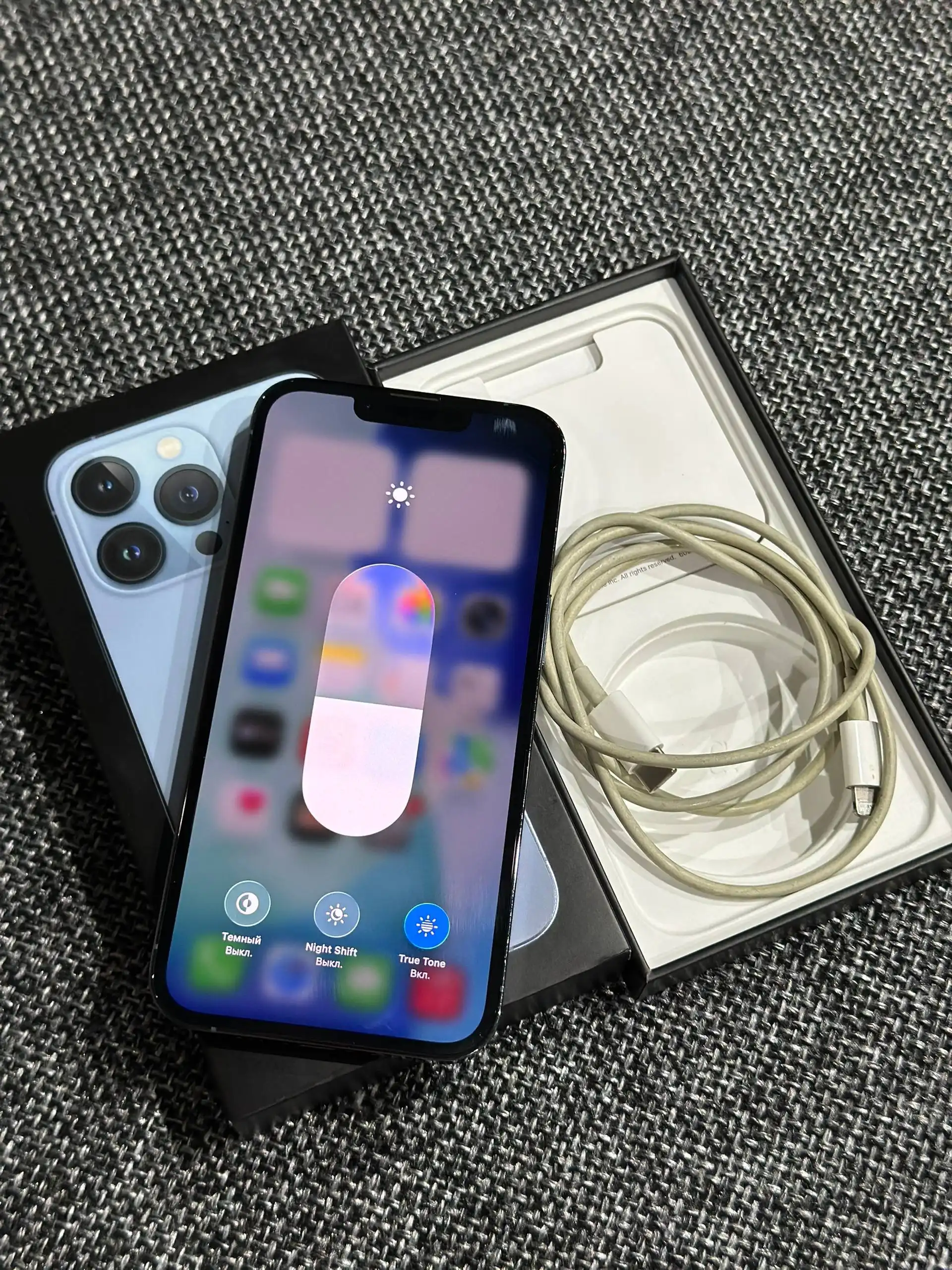 Продам iPhone 13 Pro 256 ГБ голубой в идеальном состоянии - Смартфоны (Электроника) в Химки