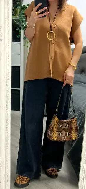 Жилет Mango размер L с блузой в подарок - Верхняя одежда в Химки