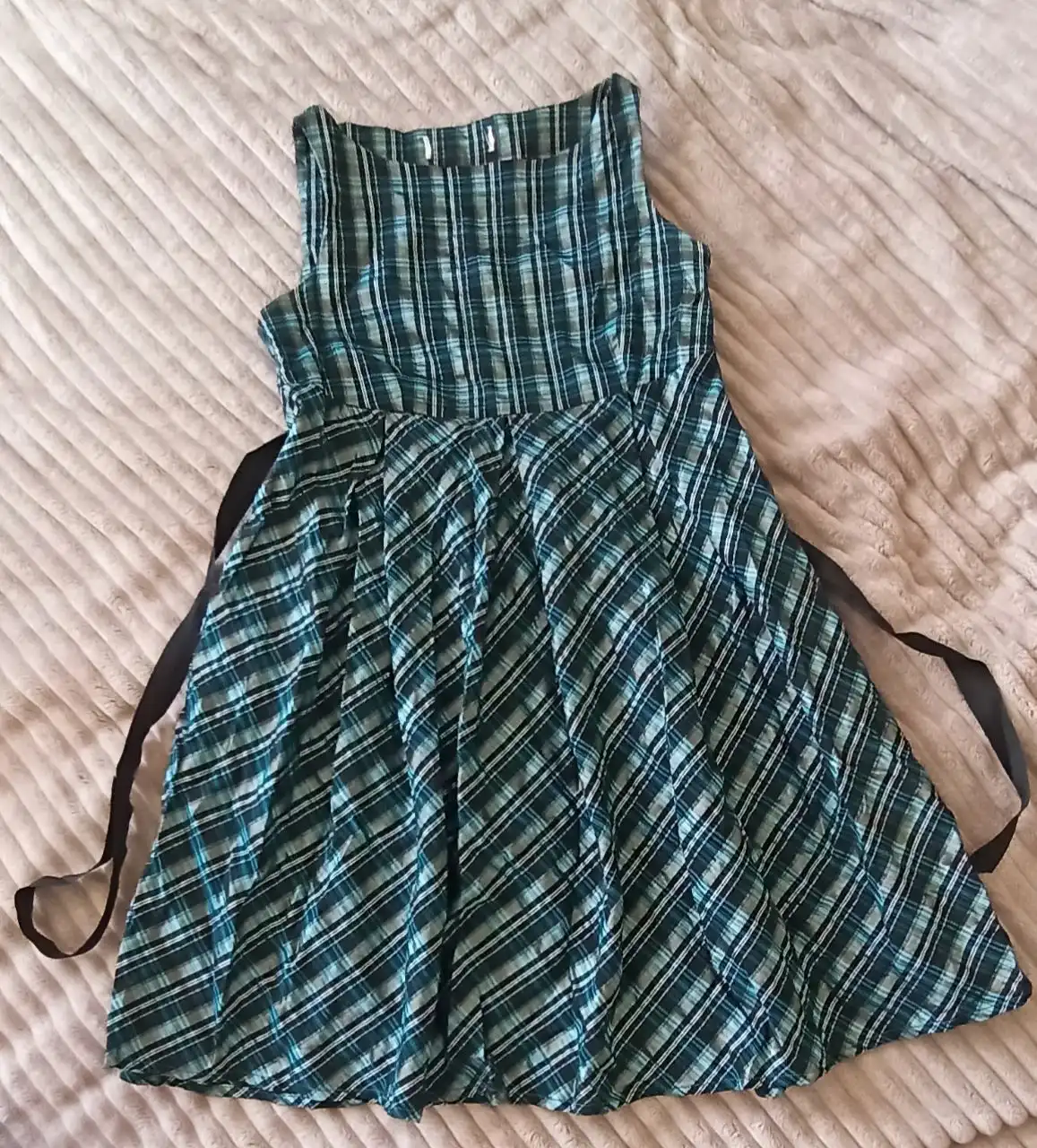 Платье для девочки 10-12 лет серебристо-зеленое - Детская одежда (Одежда) в Химки