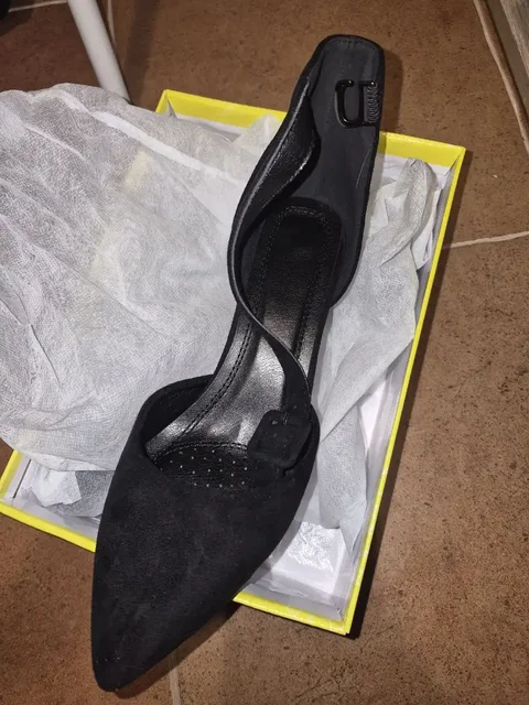 Новые 2 пары обуви размеры 38 и 36 - Обувь в Химки