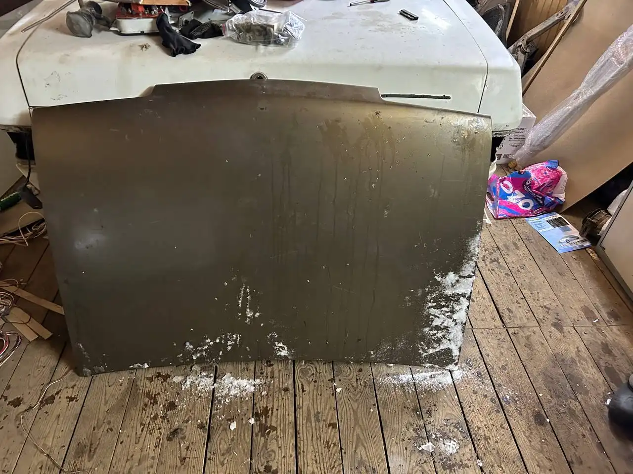 Капот ВАЗ 2108-099 в очень хорошем состоянии - Запчасти в Химки