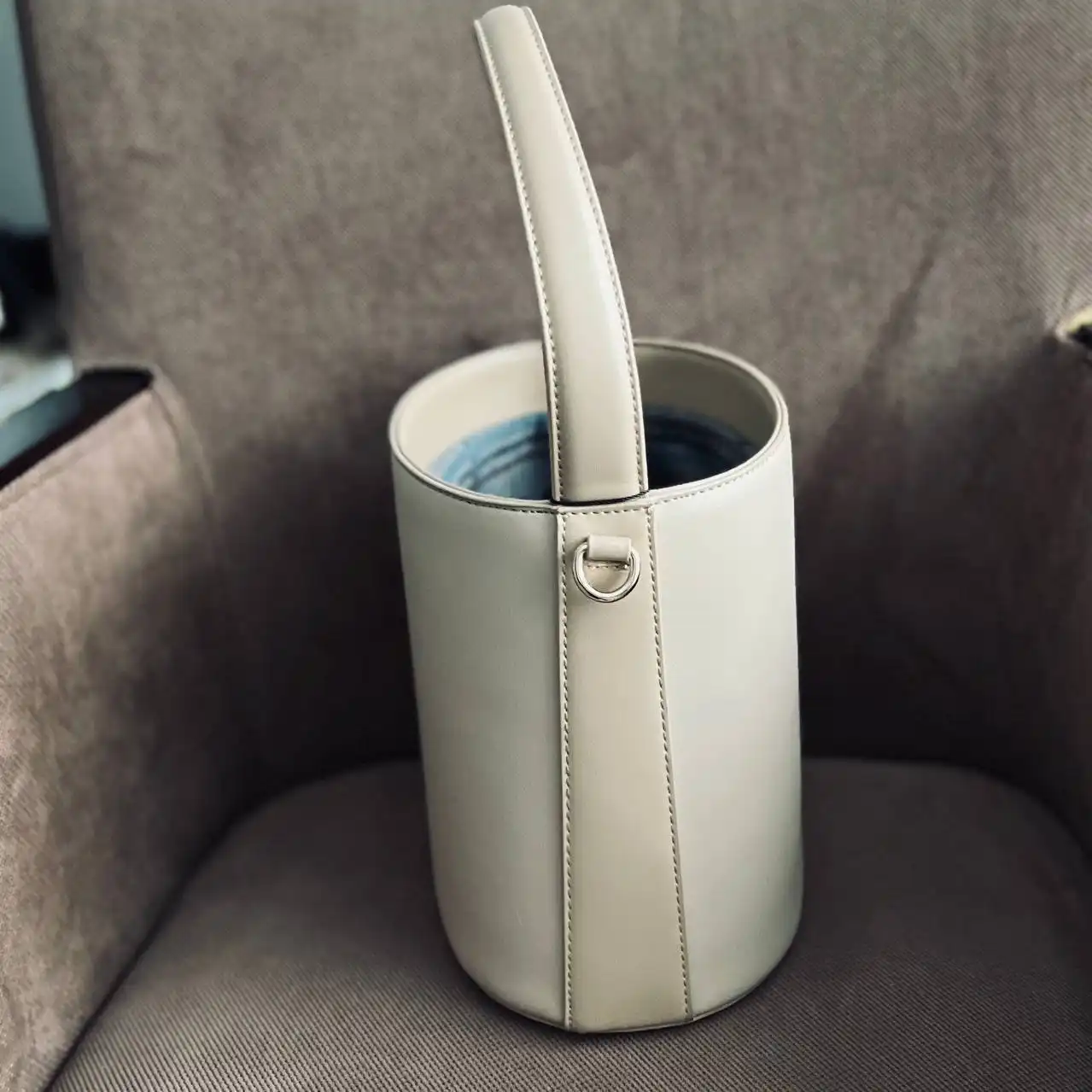 Новая фабричная сумка-ведерко Axel в цвете нюд - Сумки (Одежда) в Химки