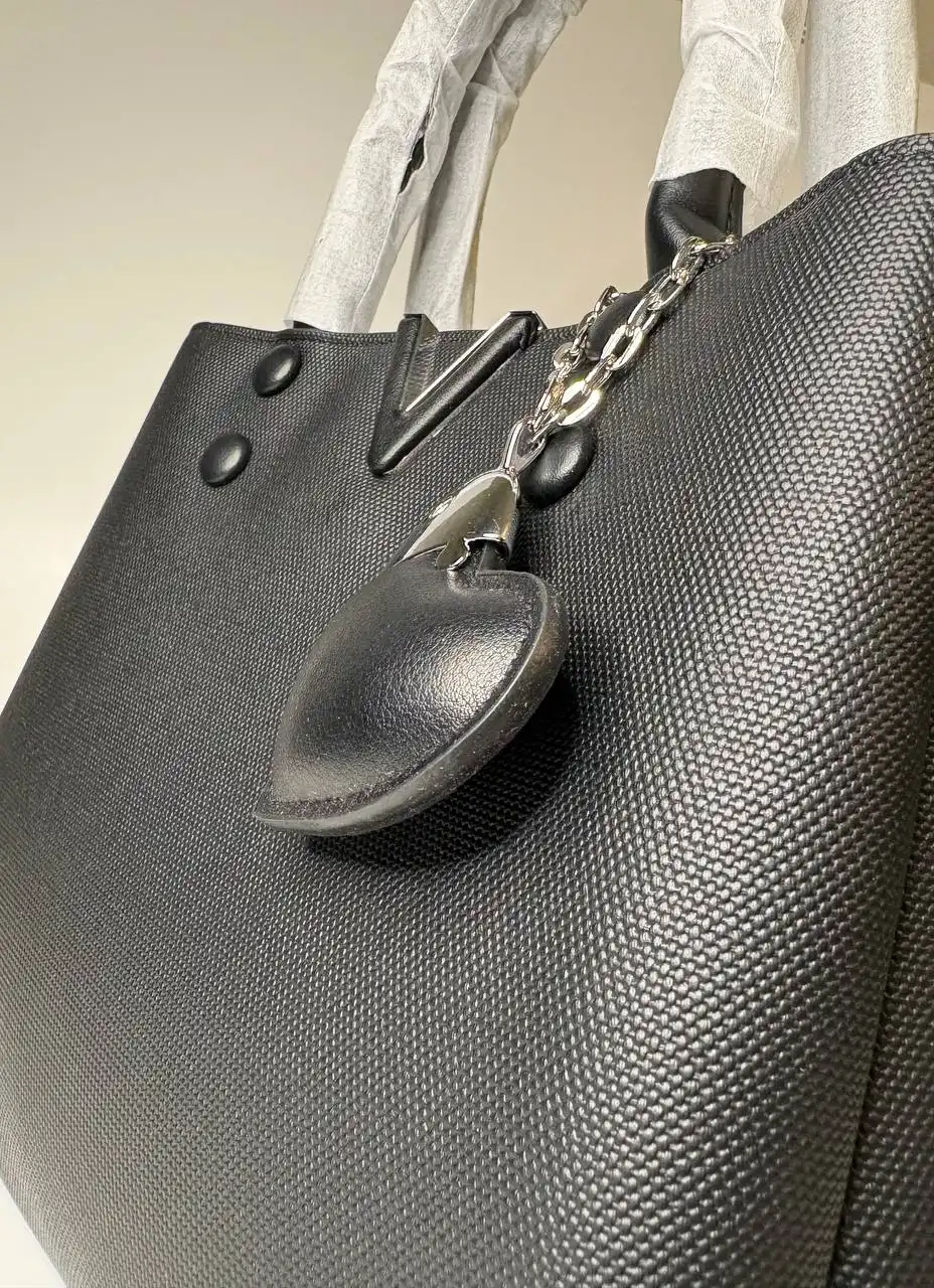 Продам новую сумку из эко кожи - Сумки (Барахолка) в Химки