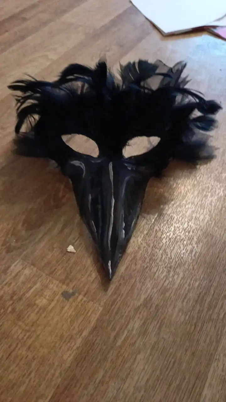 Продажа ручных масок: Волк, Салли фейс, Ворона - Хобби и отдых в Химки