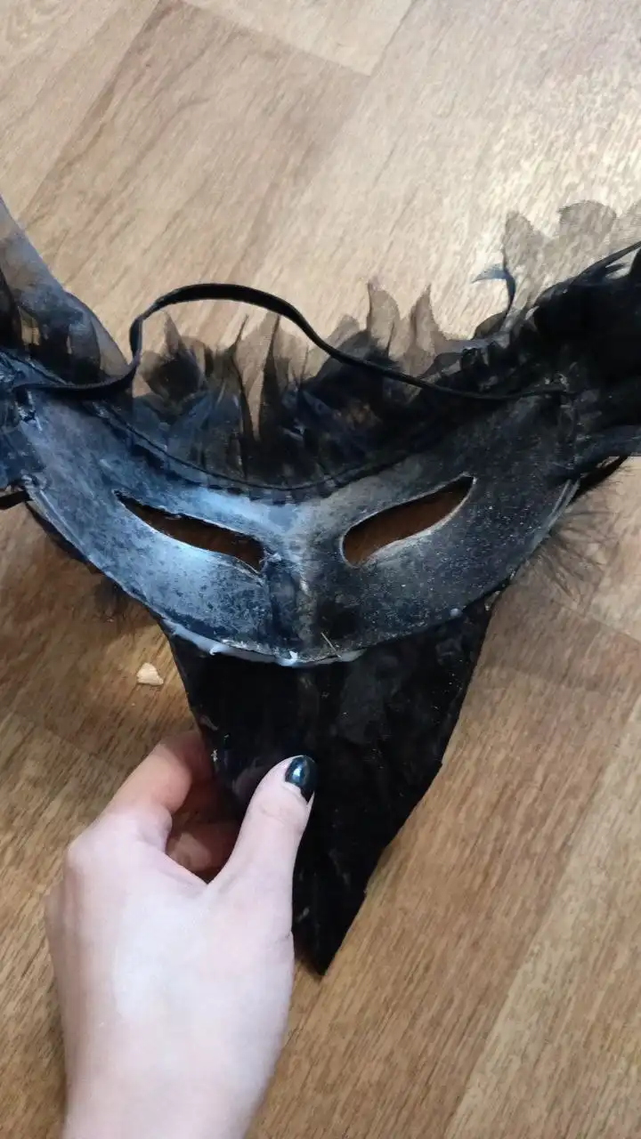 Продажа ручных масок: Волк, Салли фейс, Ворона - Хобби и отдых в Химки