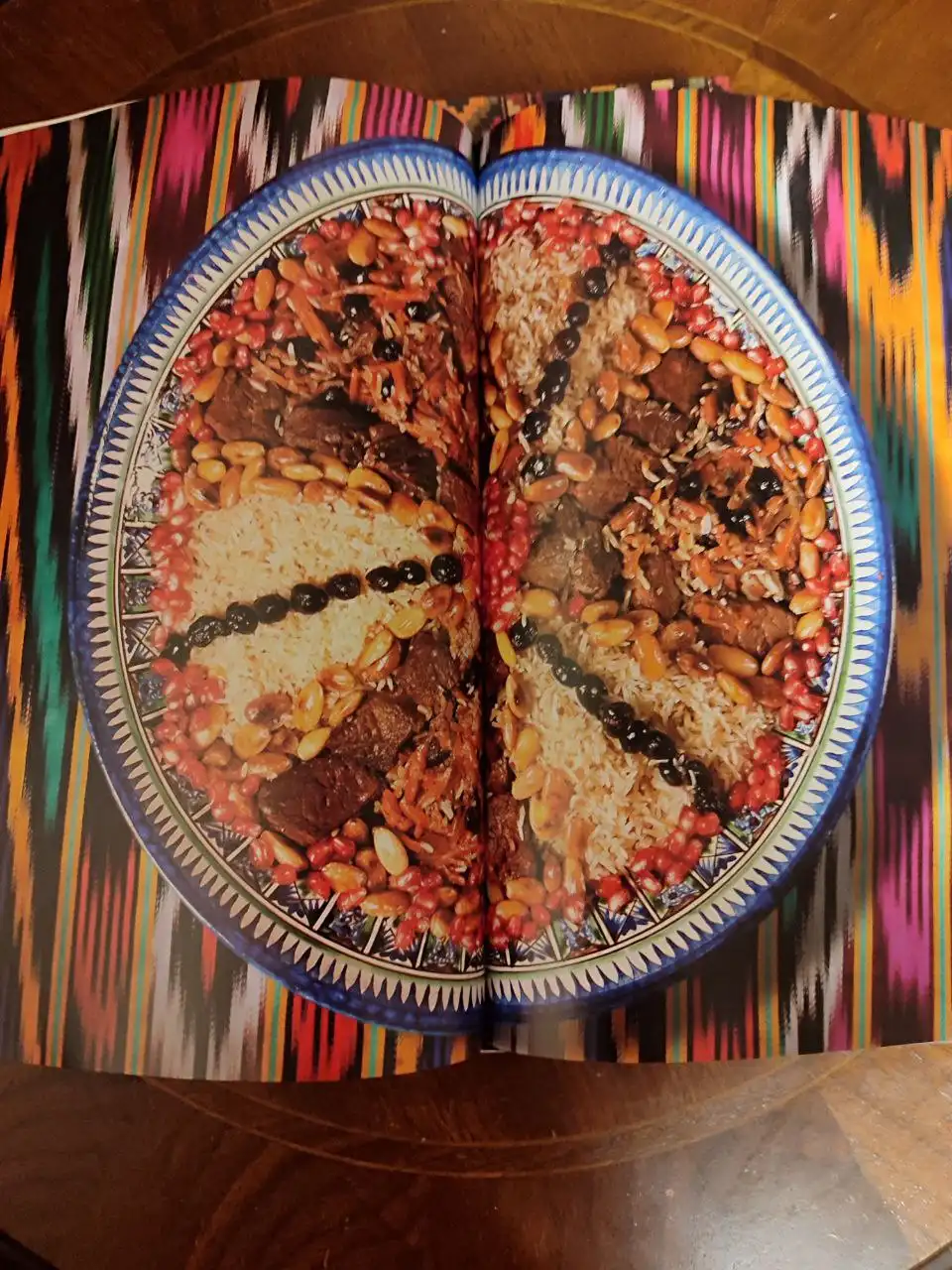 Продажа двух книг - Книги (Барахолка) в Химки