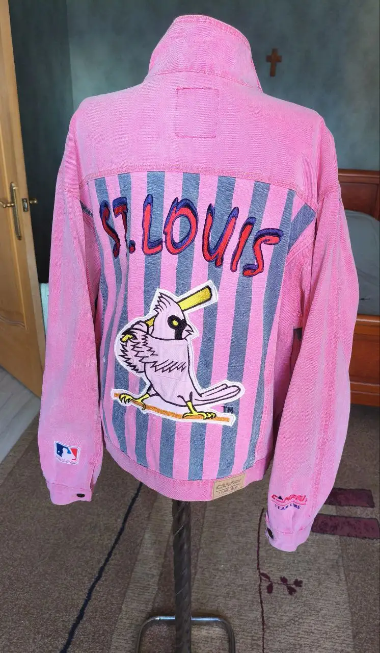 Джинсовая куртка женская б/у - Верхняя одежда (Одежда) в Зеленоград