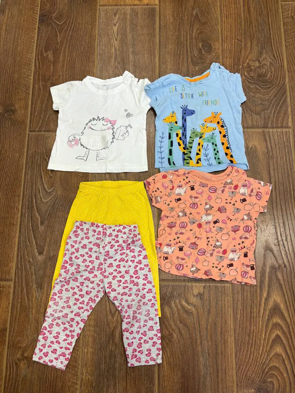 Продажа летних футболок и лосин для детского сада - Одежда (Товары для детей) в Химки