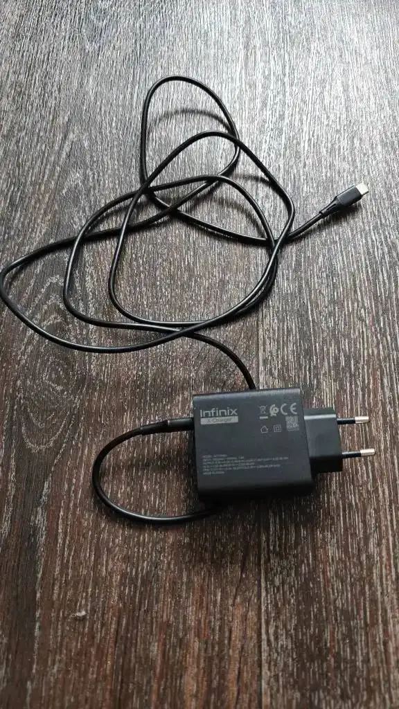 Ноутбук новый, пользовалась пару раз для работы - Ноутбуки (Электроника) в Зеленоград