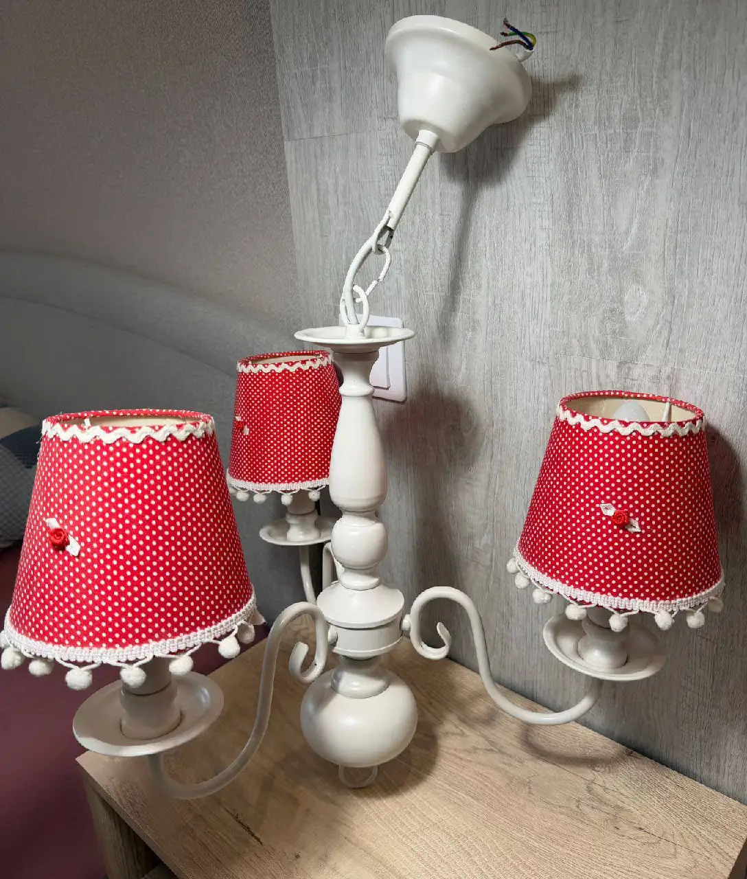 Люстра в хорошем состоянии - Освещение (Барахолка) в Москва