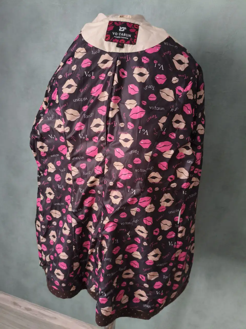 Куртка женская новая Гонконг размер 44-46 - Верхняя одежда (Одежда) в Зеленоград