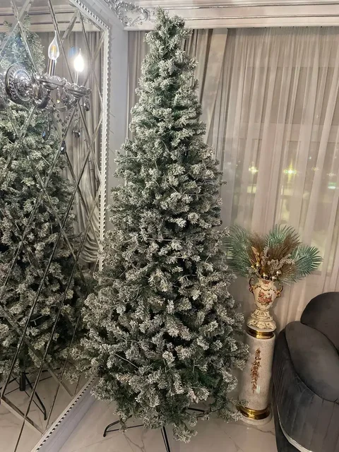Продам елку высотой 2.70 метра - Барахолка в Химки
