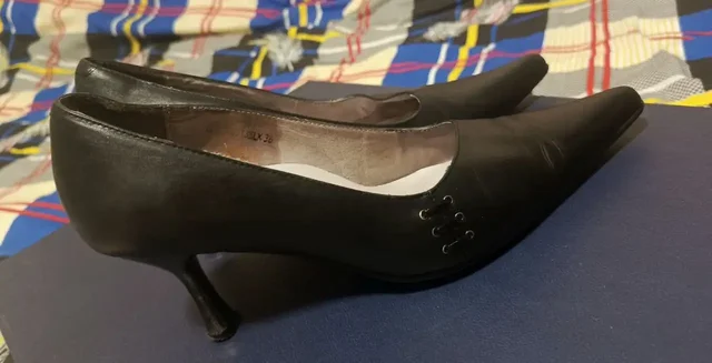 Черные туфли Carnaby из натуральной кожи, размер 38 - Куртки в Химки