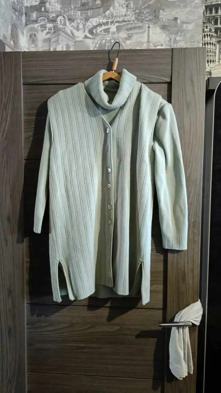 Костюм жилет + свитер размер 52/54 - Мужская одежда (Одежда) в Химки