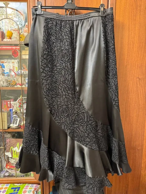 Нарядная юбка с этикеткой - Пиджаки в Химки