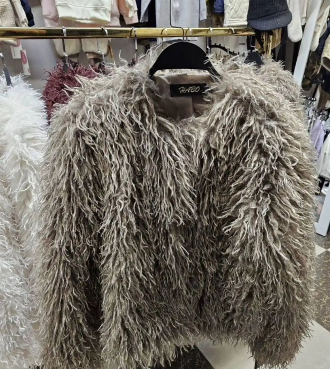 Шуба лама эко, размер Л - Верхняя одежда (Одежда) в Химки