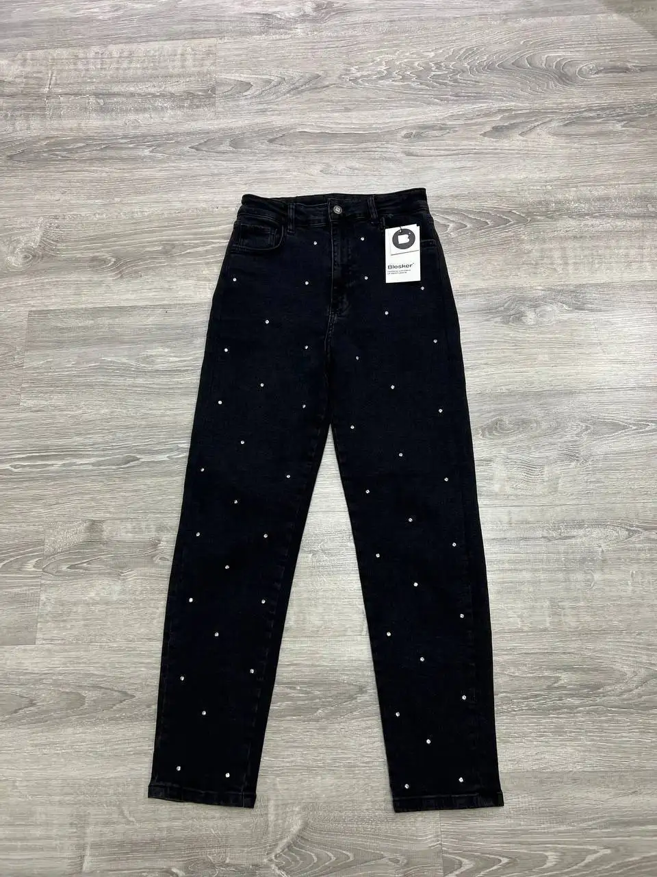 Джинсы Blesker с заклепками, размер S - Джинсы (Одежда) в Химки