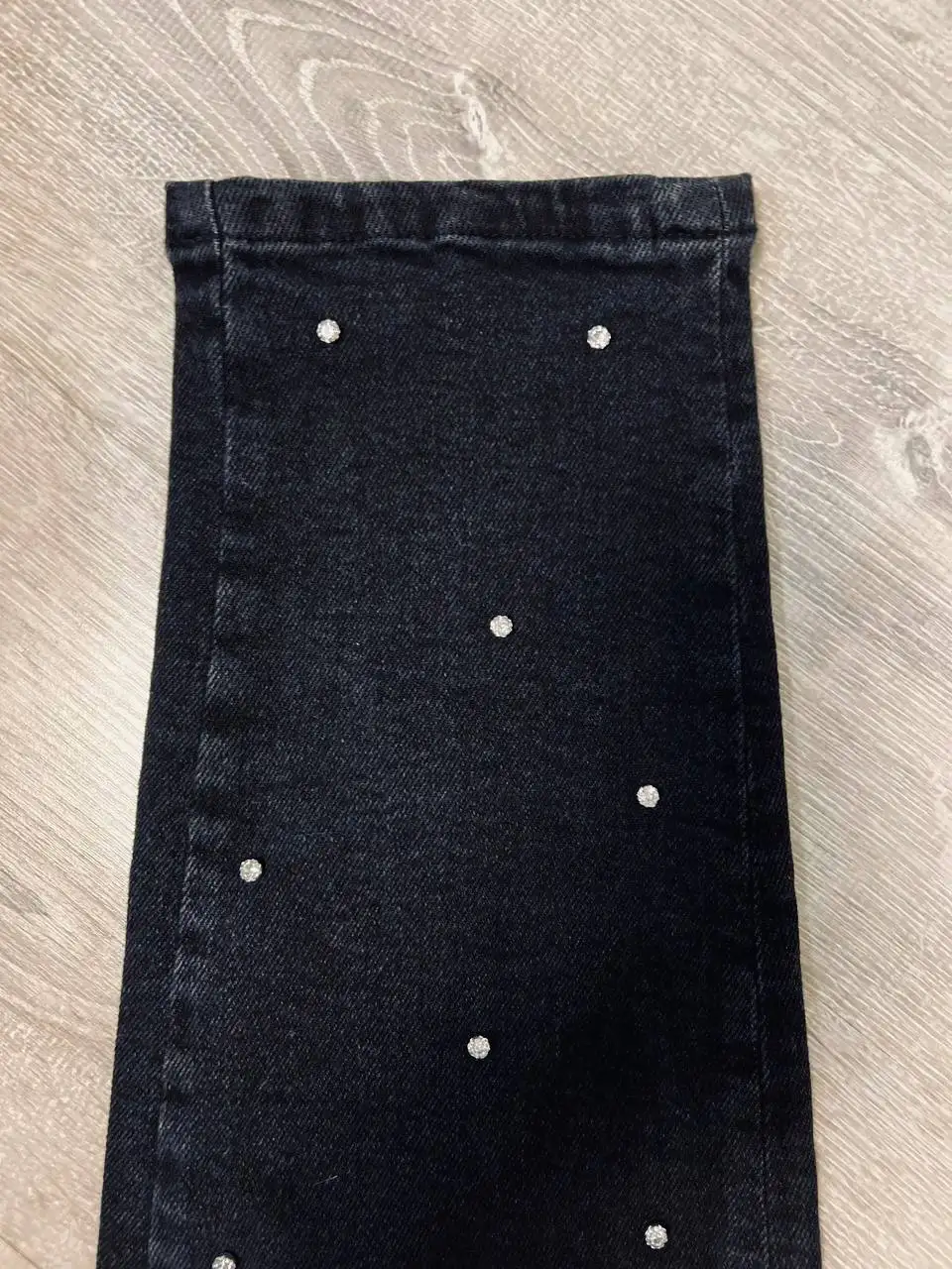 Джинсы Blesker с заклепками, размер S - Джинсы (Одежда) в Химки