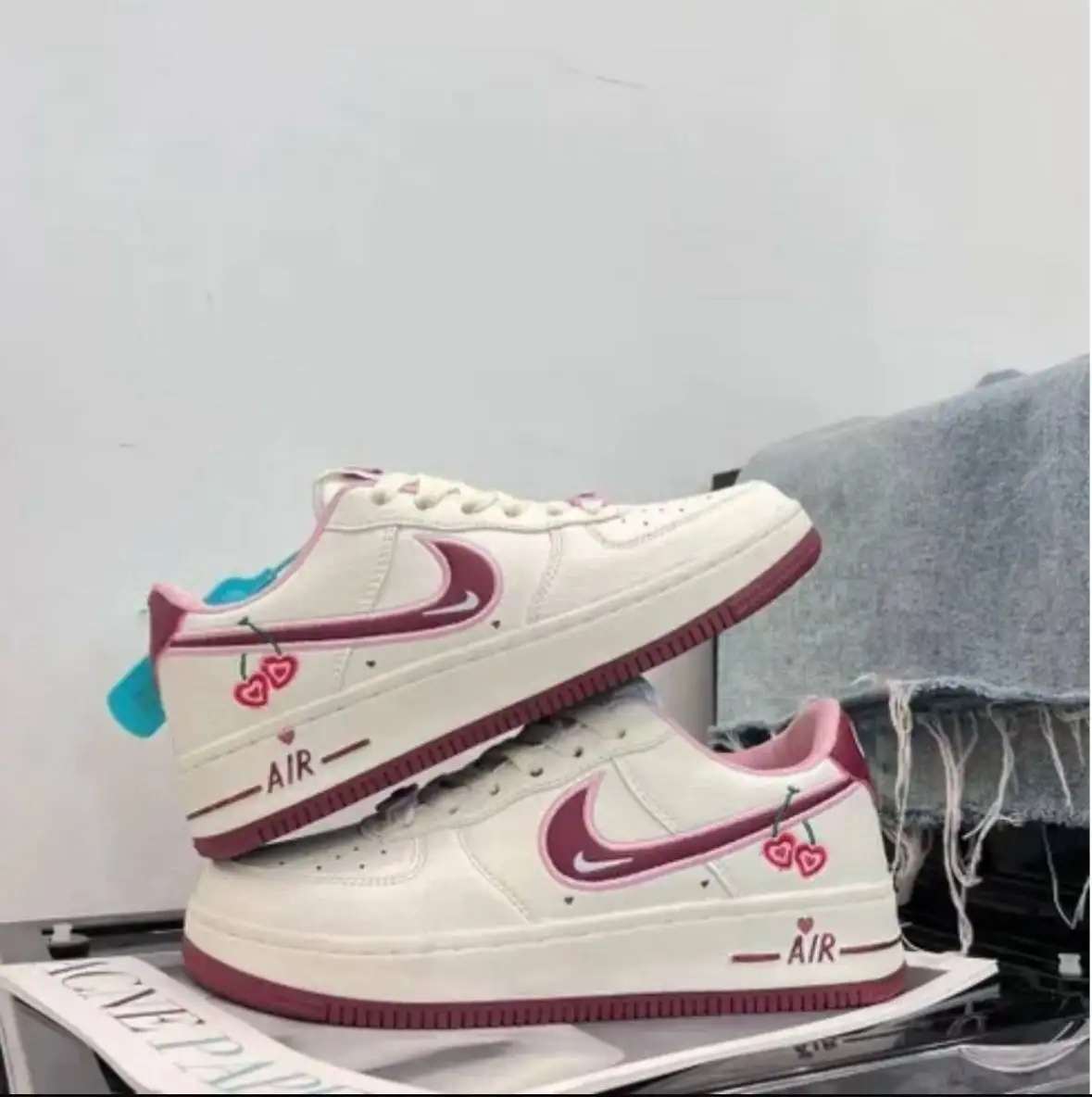 Кроссовки мужские и женские новые распродажа - Обувь (Одежда) в Химки