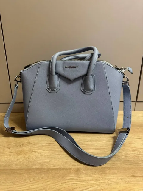 Женская сумка нежно-голубого цвета - Верхняя одежда и спортивная одежда в Химки