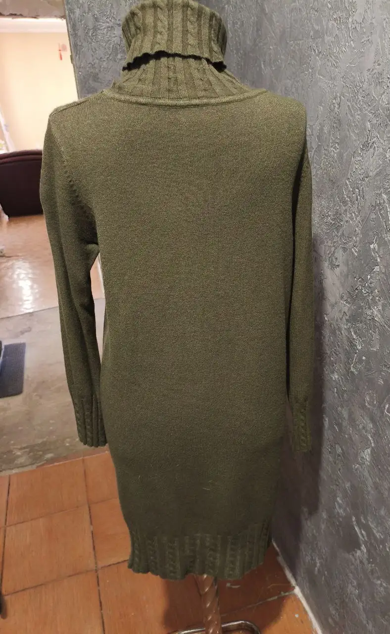 Теплое новое платье из Италии размер 44-46 - Платья (Одежда) в Зеленоград