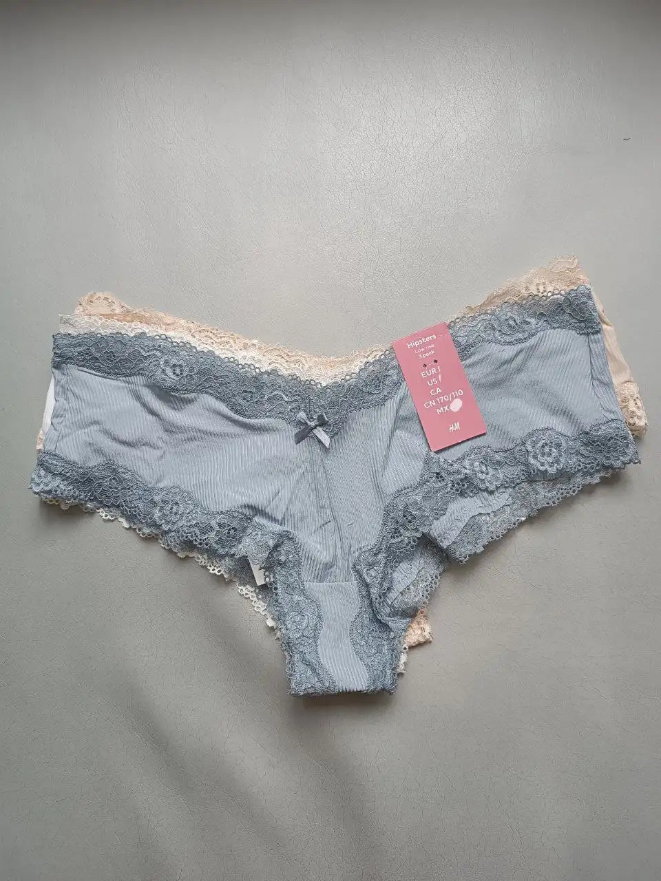 Комплект трусиков H&M размер М - Нижнее белье (Одежда) в Химки