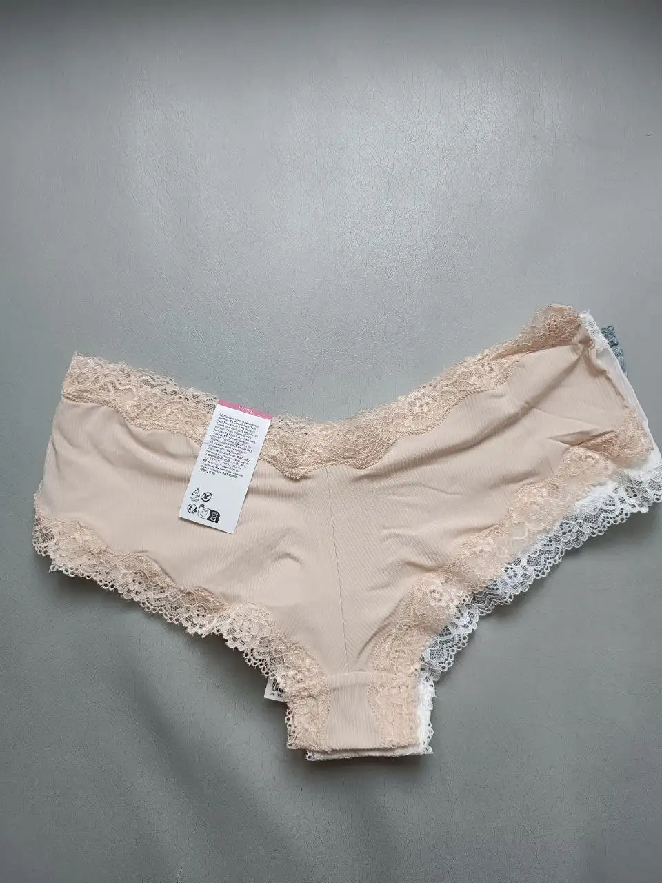 Комплект трусиков H&M размер М - Нижнее белье (Одежда) в Химки