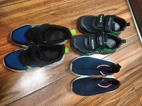 Обувь на размер 33, три пары - Одежда в Химки