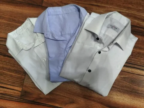 Три рубашки детские на рост 134 см - Одежда в Химки