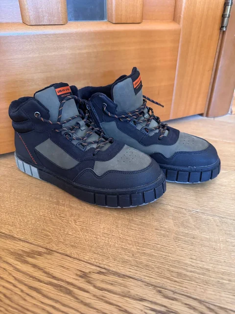 Демисезонные ботинки для мальчика 38 размер - Одежда в Химки