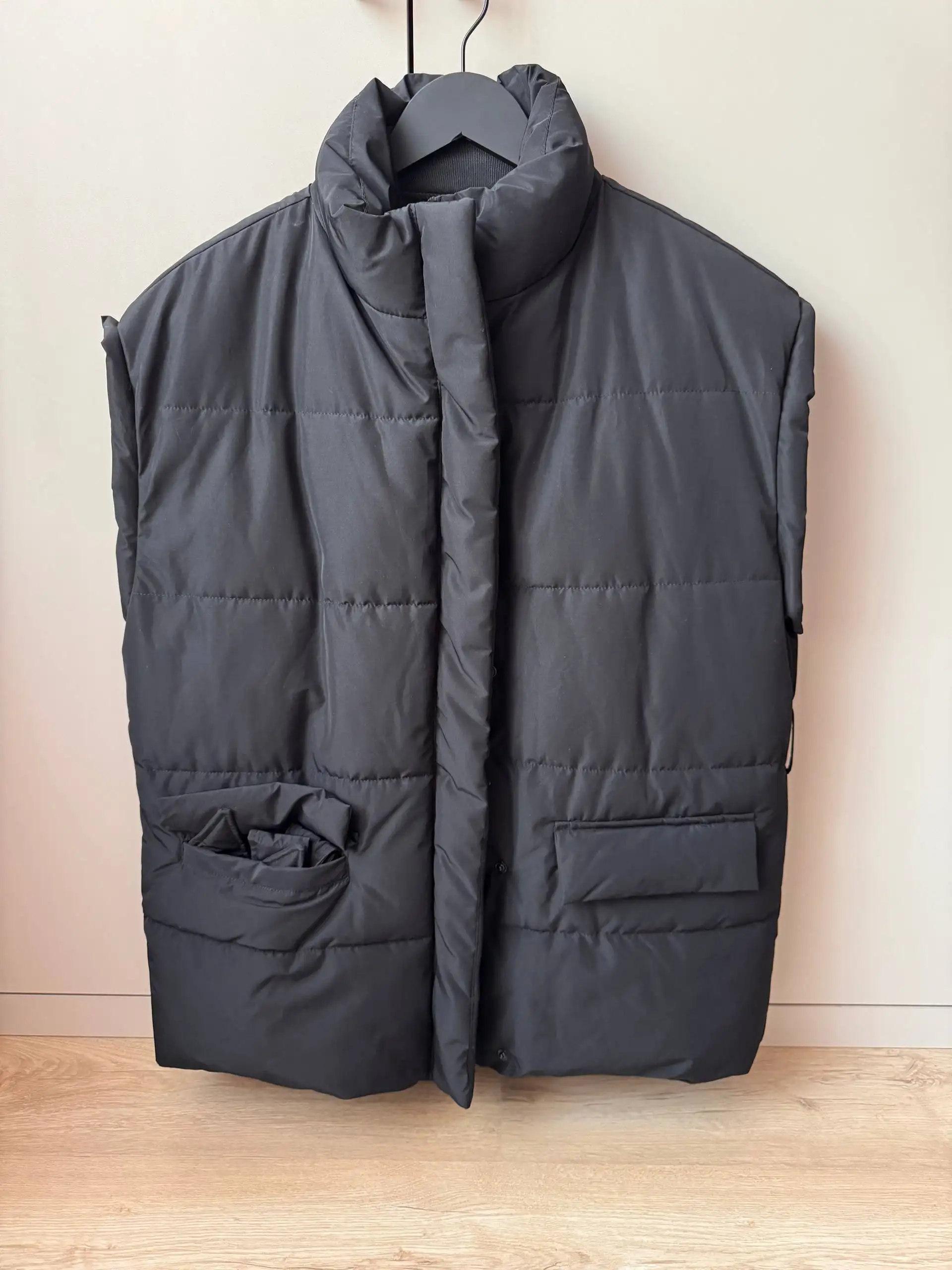 Женская утепленная оверсайз жилетка - Женская одежда (Одежда) в Химки