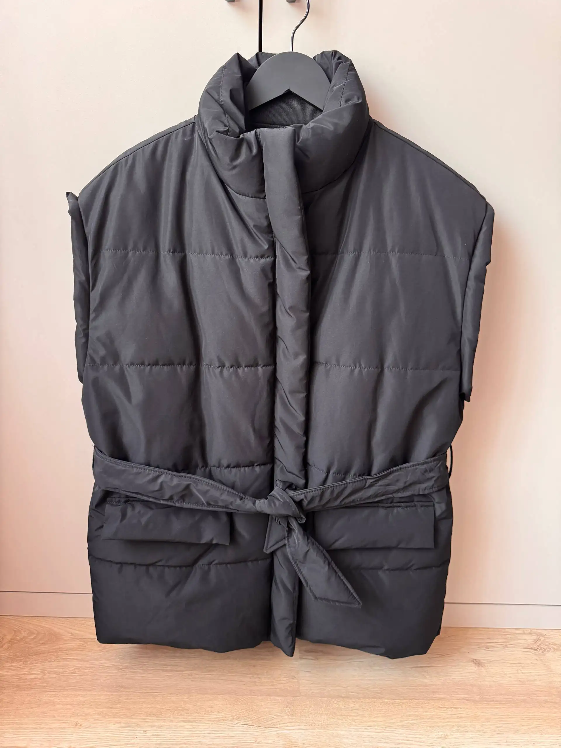 Женская утепленная оверсайз жилетка - Женская одежда (Одежда) в Химки