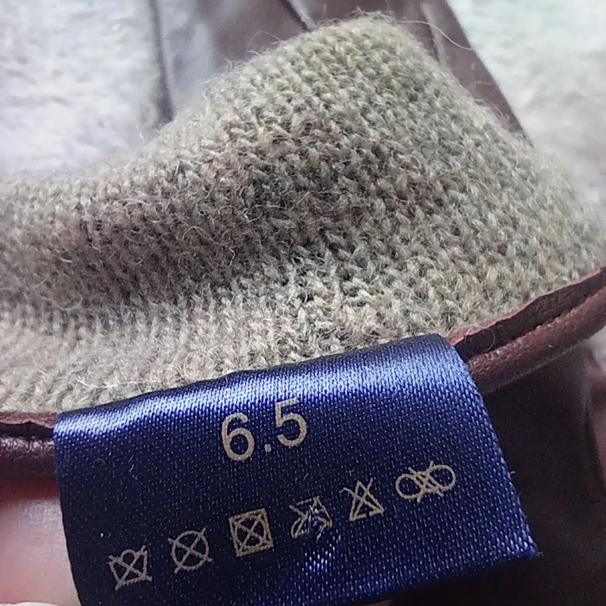 Женские высокие перчатки из телячьей кожи с утеплением - Аксессуары (Одежда) в Химки