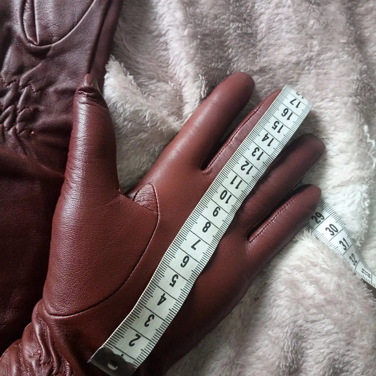 Женские высокие перчатки из телячьей кожи с утеплением - Аксессуары (Одежда) в Химки