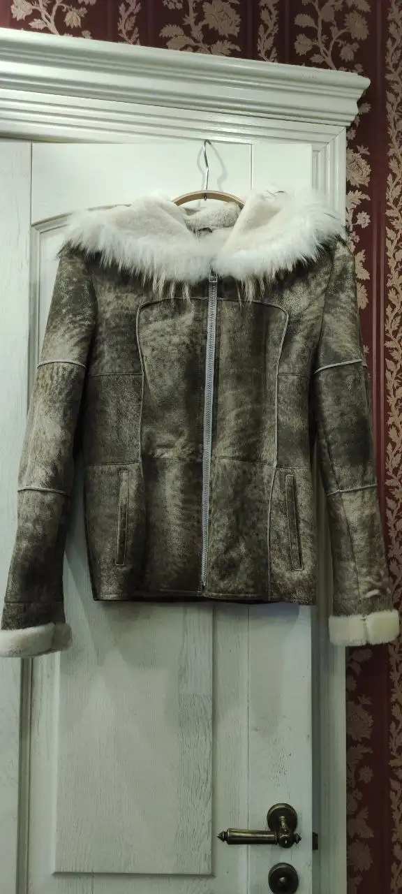 Короткая дублёнка из натуральной кожи и овчины - Верхняя одежда (Одежда) в Химки
