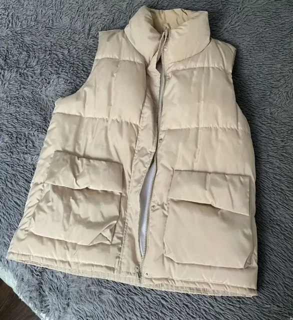 Жилет на весну 42-44 (S) - Верхняя одежда в Химки