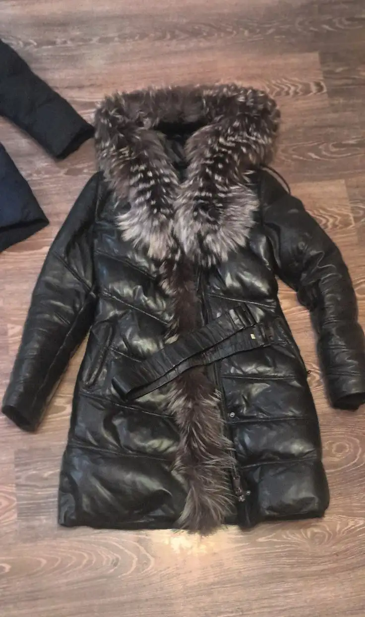Пуховик женский мех лисы кожа 42-44 - Верхняя одежда (Одежда) в Химки