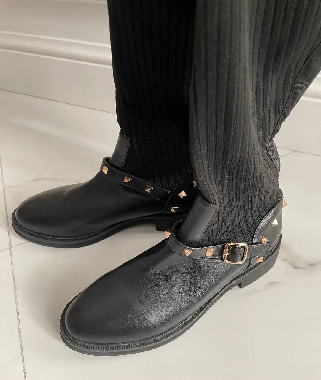 Продажа ботфортов Valentino - Обувь (Одежда) в Химки