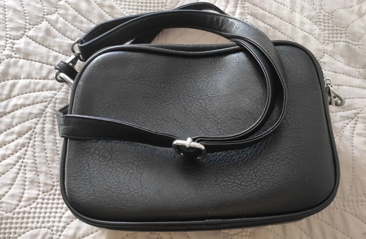 Сумочка Keddo в отличном состоянии - Аксессуары (Одежда) в Химки