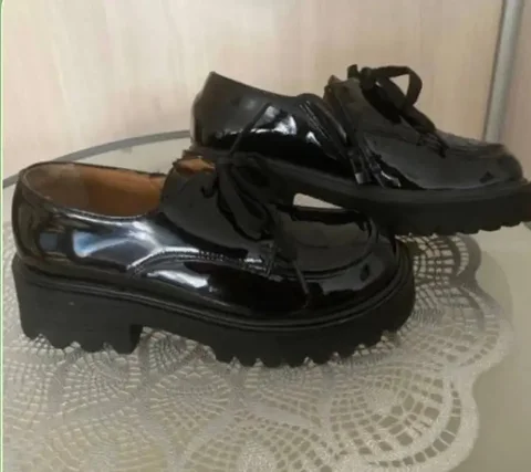 Туфли Betsy для девочки размер 35 - Жилетки в Химки